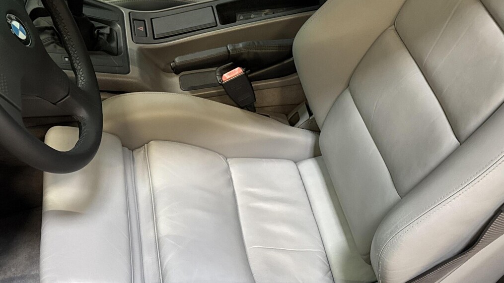 BMW Serii 8, 850