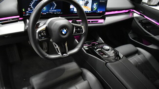 BMW Serii 5, 520