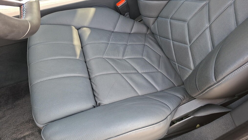 BMW Serii 7, 760