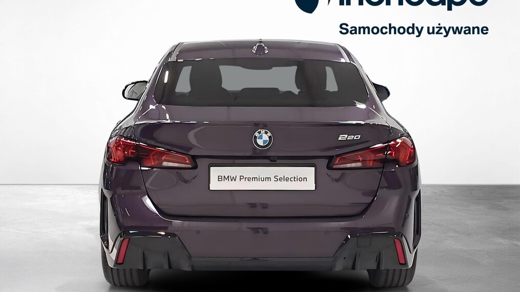 BMW Serii 2, 220