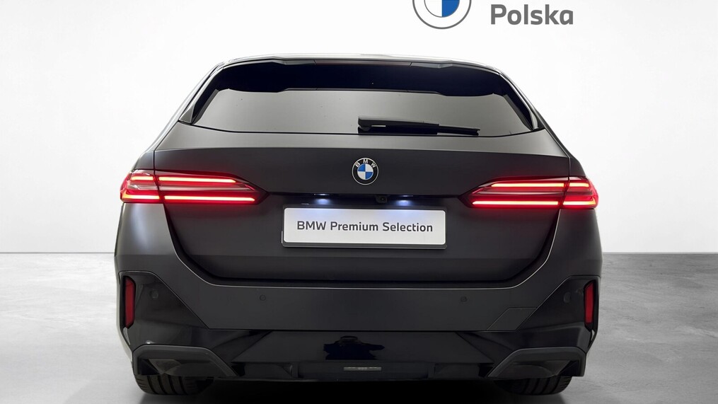 BMW Serii 5, 520