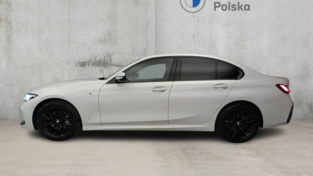 BMW Serii 3, 330