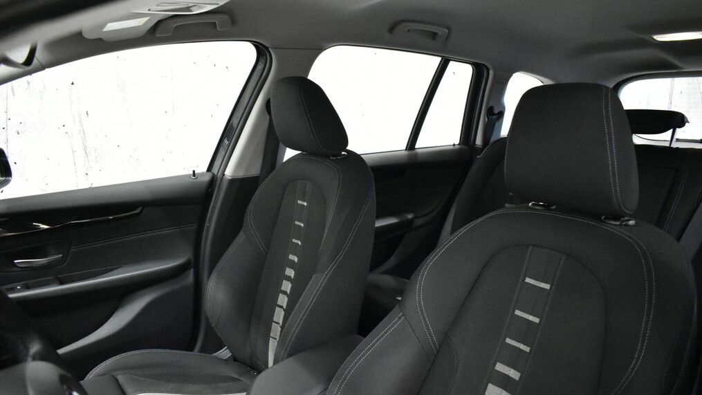 BMW Seria 2 218