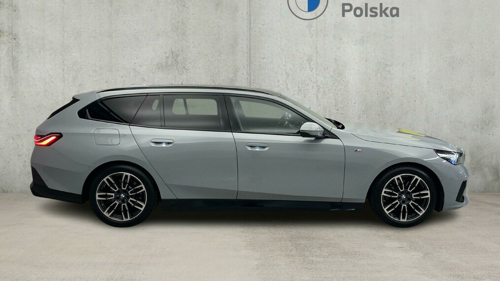 BMW Serii 5, 520