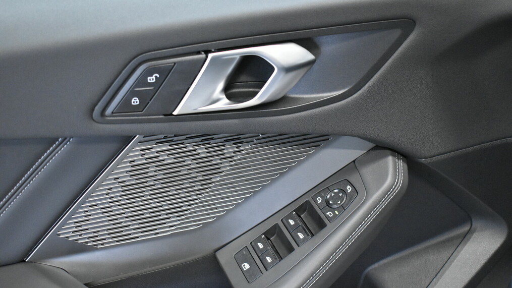 BMW Serii 1, 118