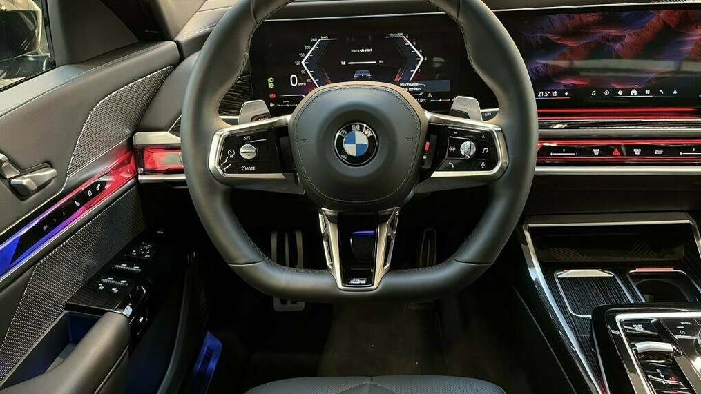 BMW Serii 7, 740