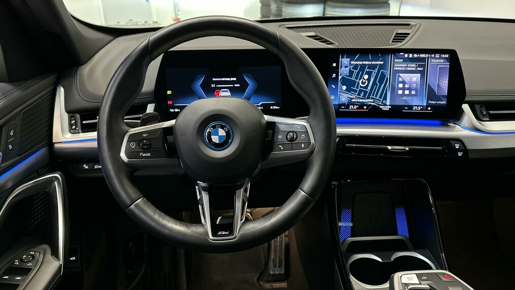 BMW iX1