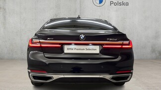 BMW Serii 7, 730