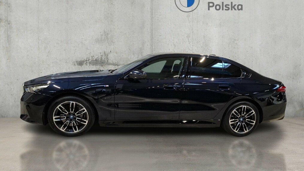 BMW Serii 5, 550