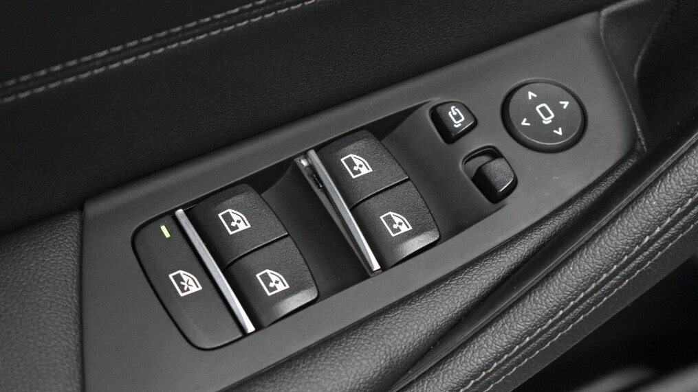 BMW Serii 5, 530