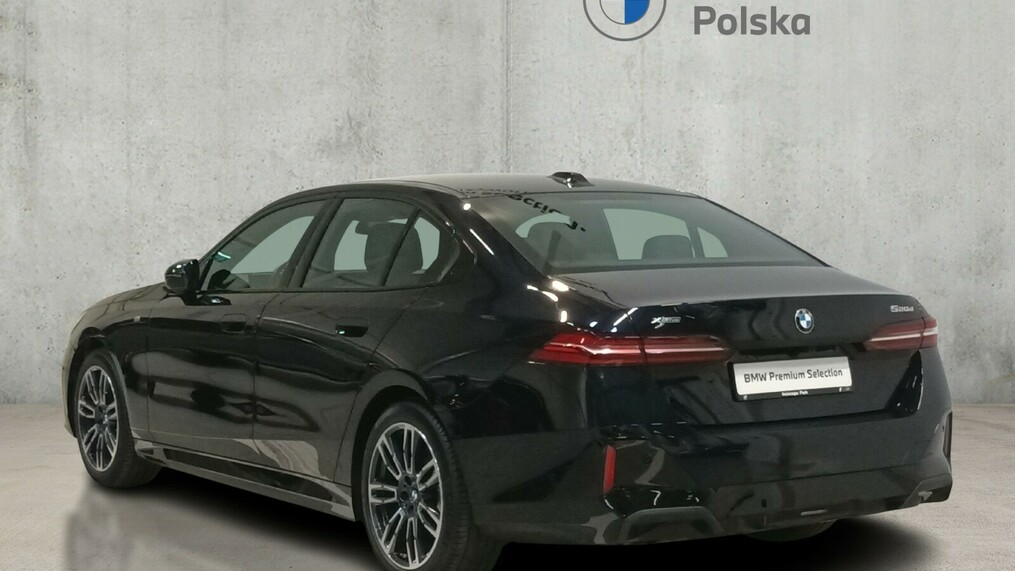 BMW Serii 5, 520