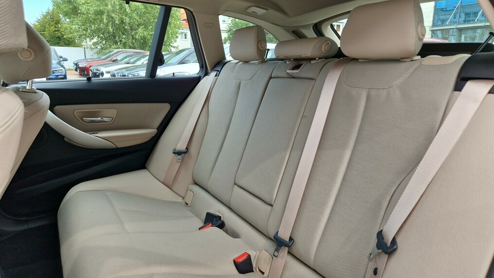 BMW Seria 3 318