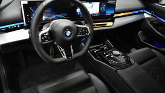 BMW Serii 5, 520
