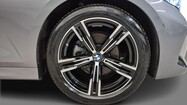 BMW Serii 3, 320
