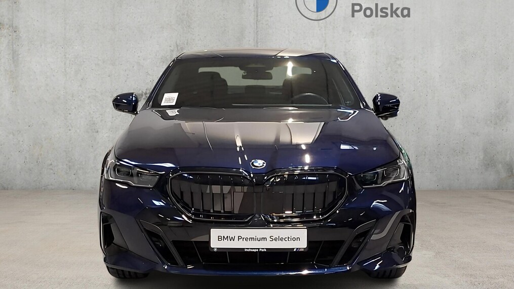 BMW Serii 5, 520
