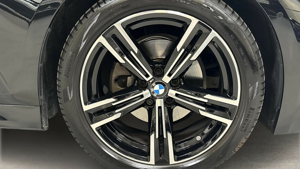 BMW Serii 3, 320