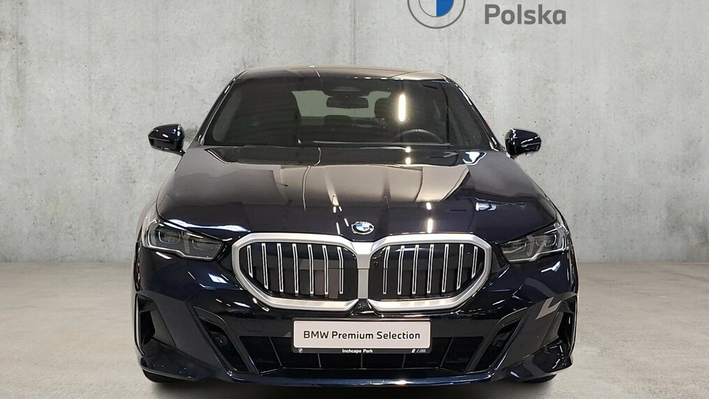 BMW Serii 5, 520