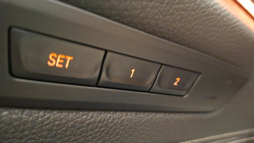 BMW Serii 5, 530