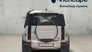 Land Rover Defender 110