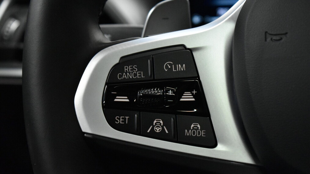 BMW Serii 3, 320