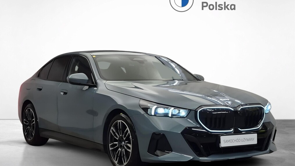 BMW Serii 5, 520