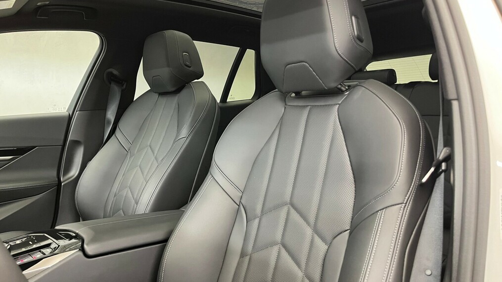BMW Serii 5, 520