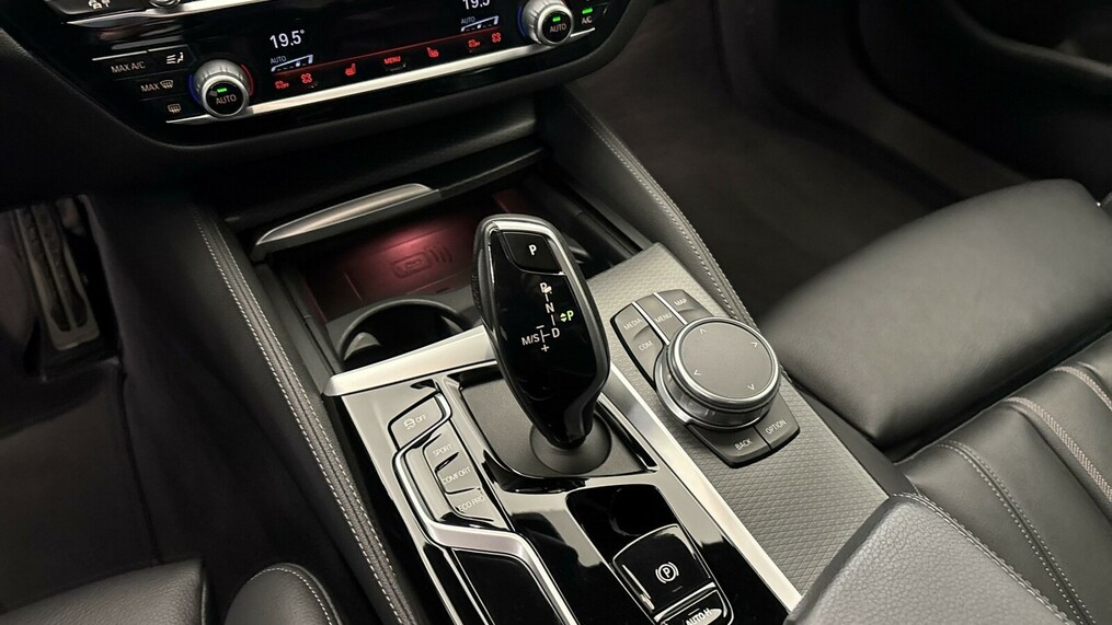BMW Seria 5 530