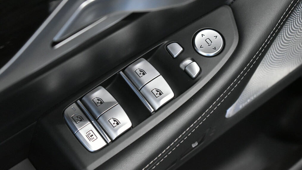BMW Serii 7, 750
