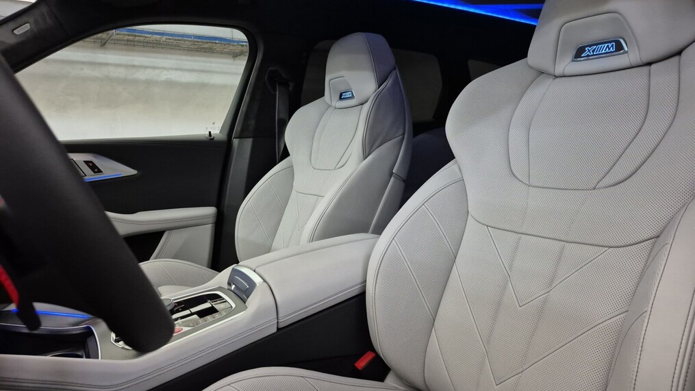 BMW XM