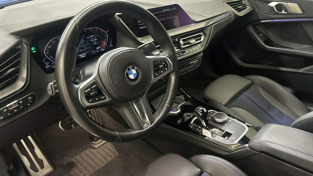 BMW Serii 2, 216