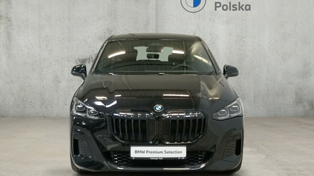 BMW Serii 2, 218