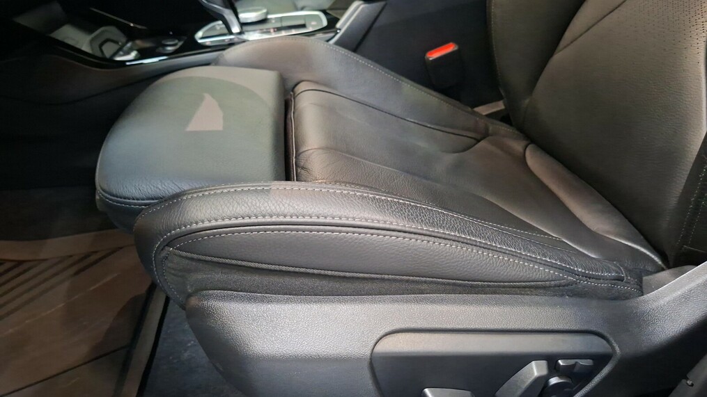 BMW Serii 2, 235