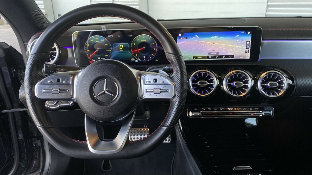 Mercedes-Benz CLA 200