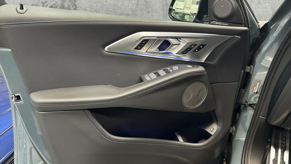 BMW XM