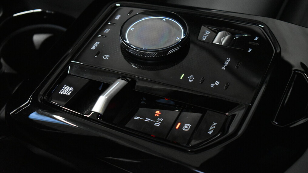 BMW Serii 5, 520