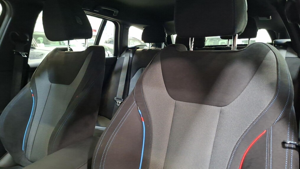 BMW Serii 3, 330