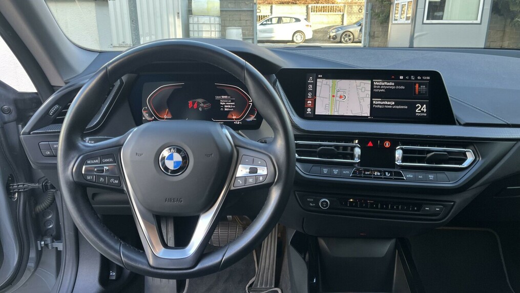 BMW Seria 2 218