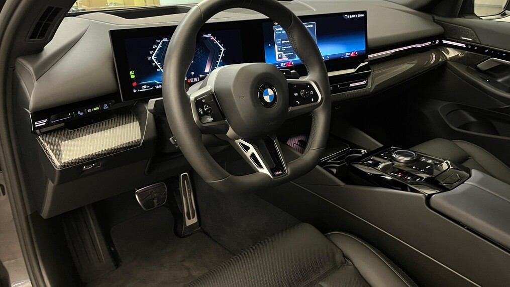 BMW Serii 5, 520
