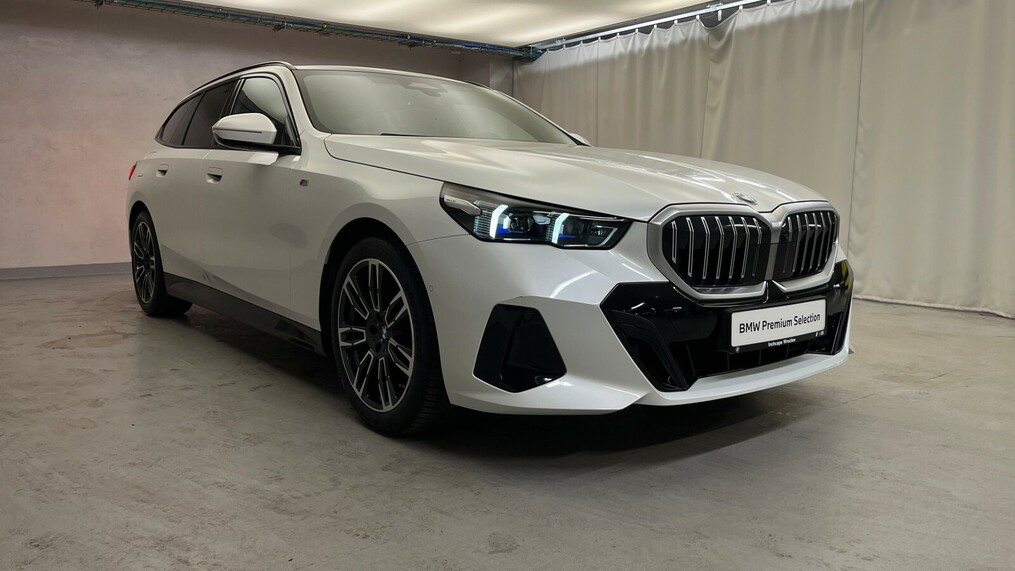 BMW Serii 5, 520