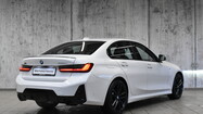 BMW Serii 3, 330