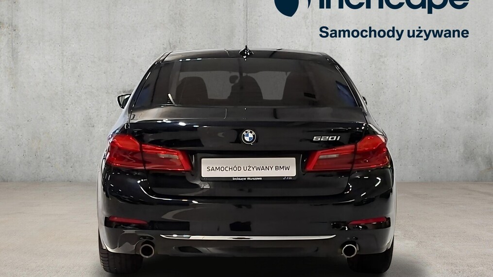 BMW Serii 5, 520
