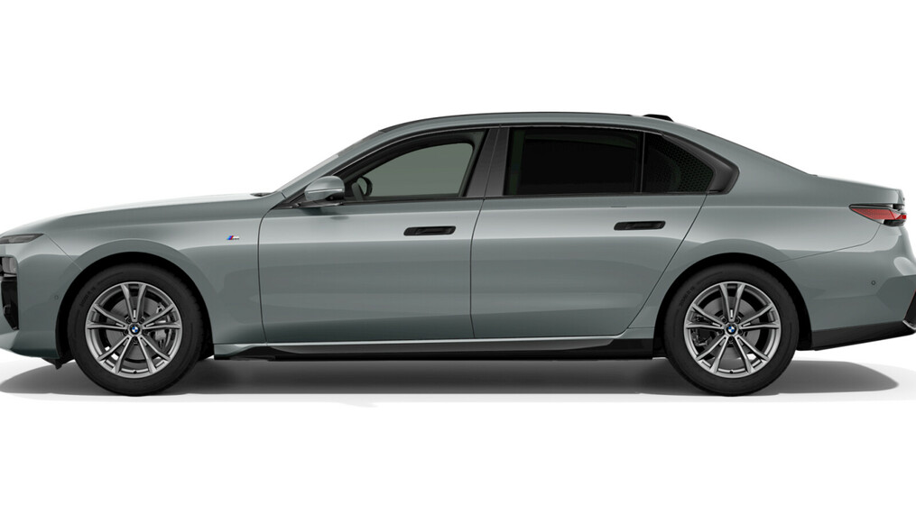 BMW Serii 7, 740