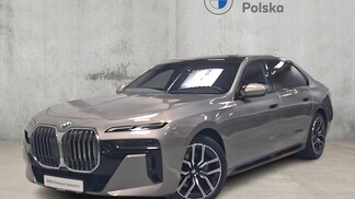 BMW Serii 7, 740