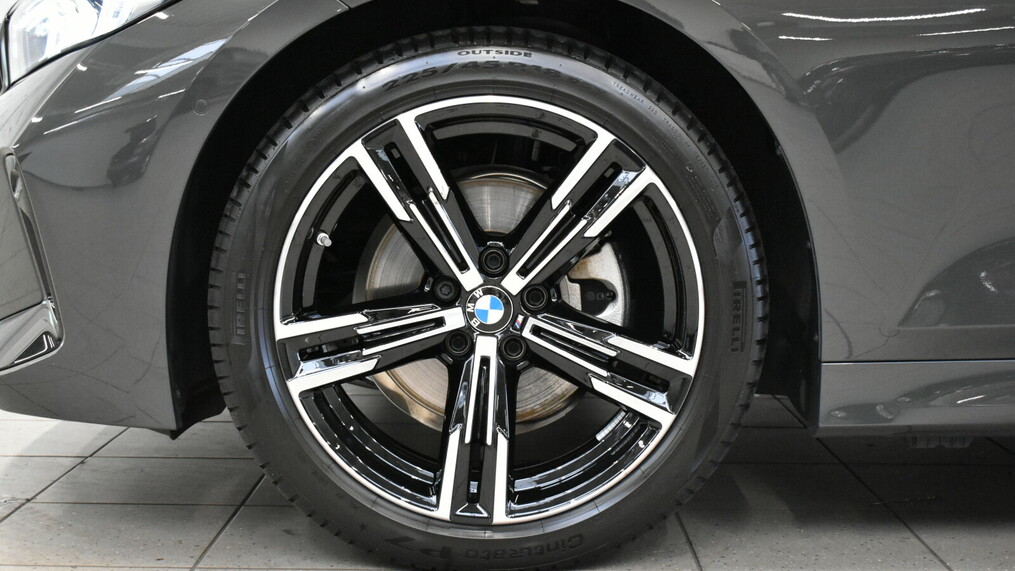 BMW Serii 3, 320