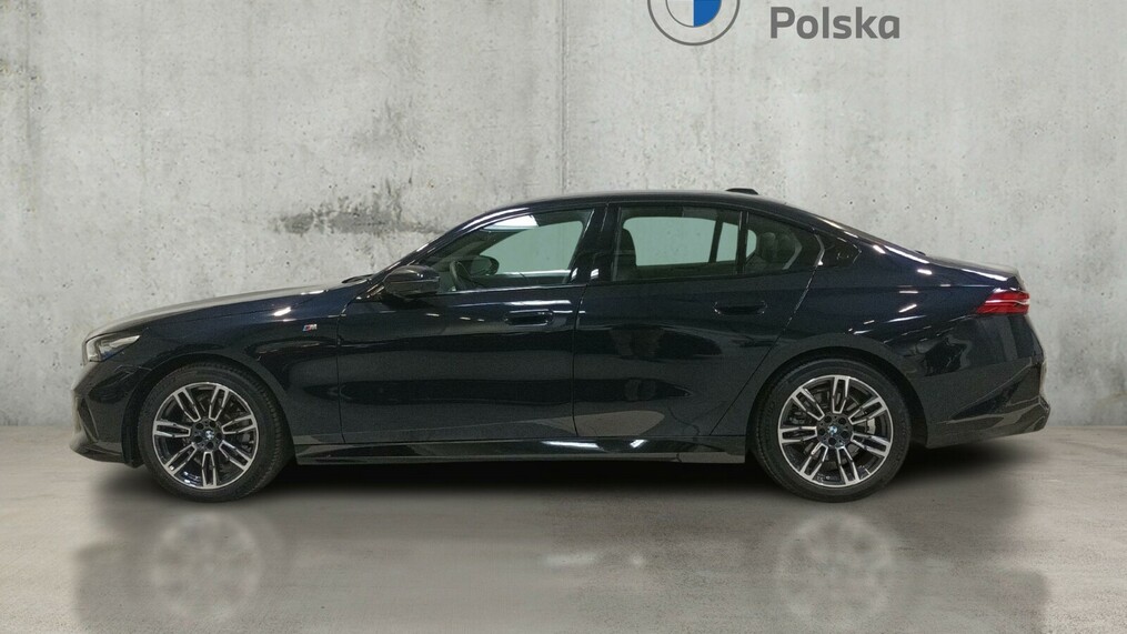 BMW Serii 5, 520