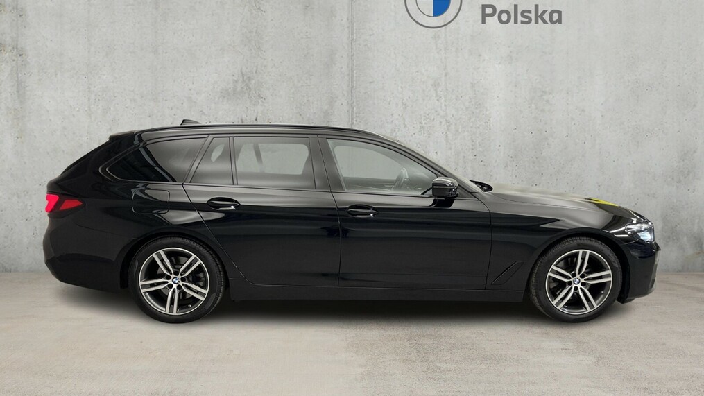 BMW Serii 5, 520