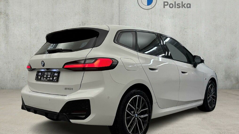 BMW Seria 2, 218