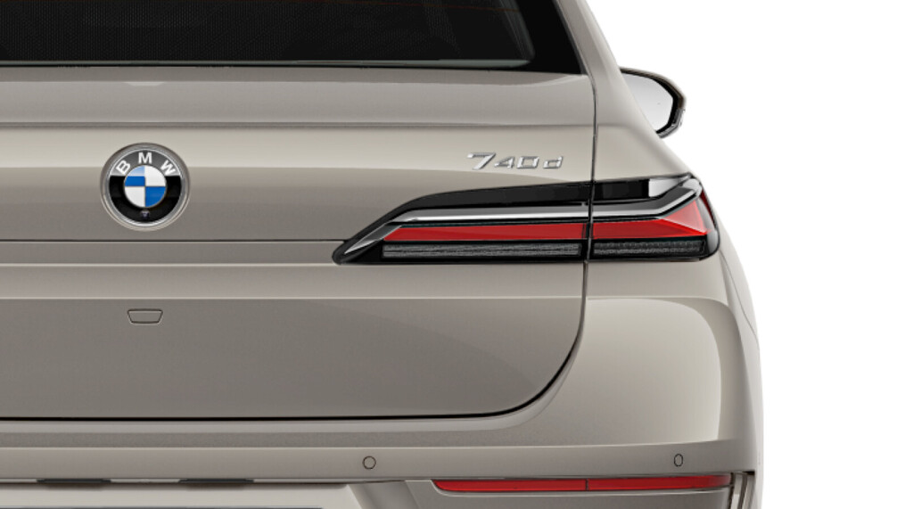 BMW Serii 7, 740