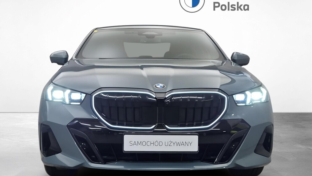 BMW Serii 5, 520