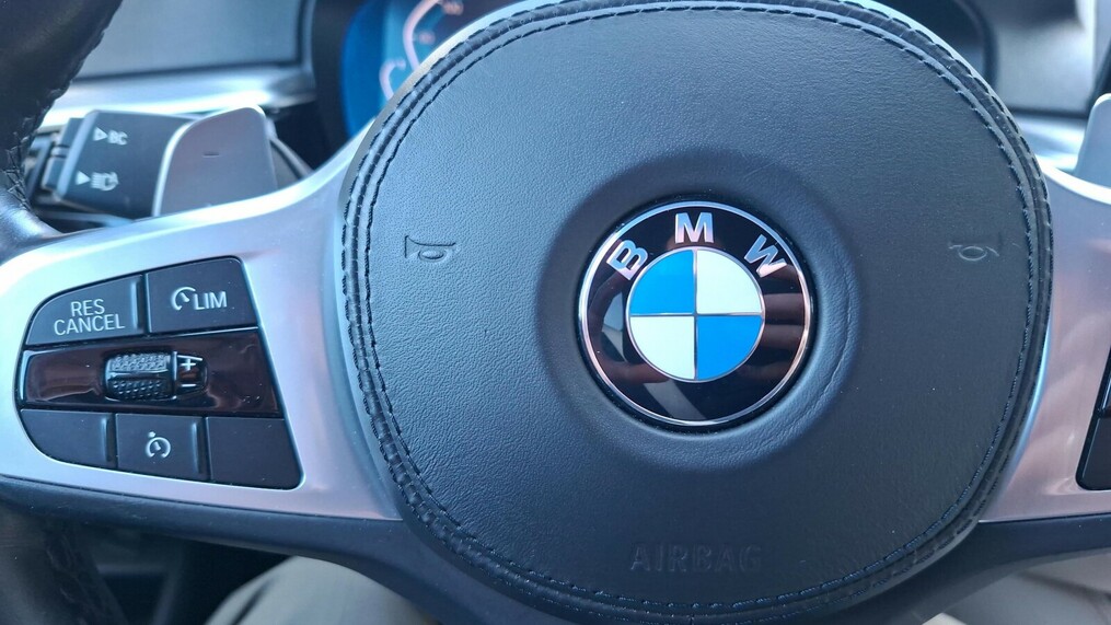 BMW Serii 5, 530